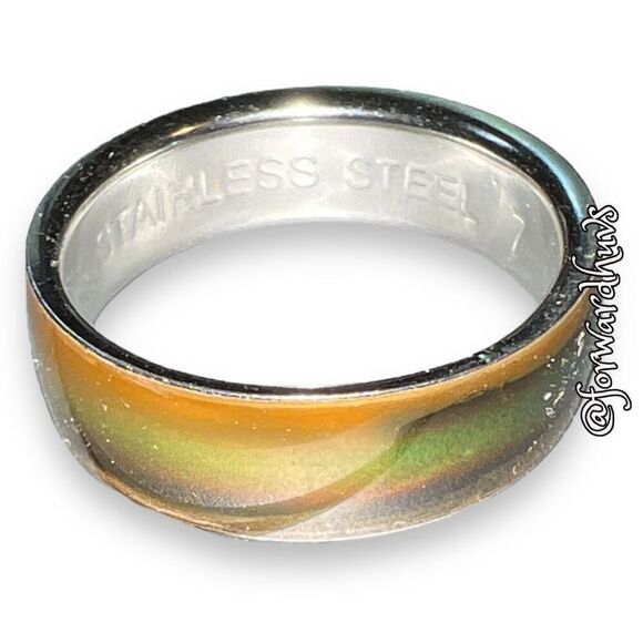 Bundle Sale 3 for $15 | Stainless Steel Mood Ring | Size 7 - Picture 4 of 9